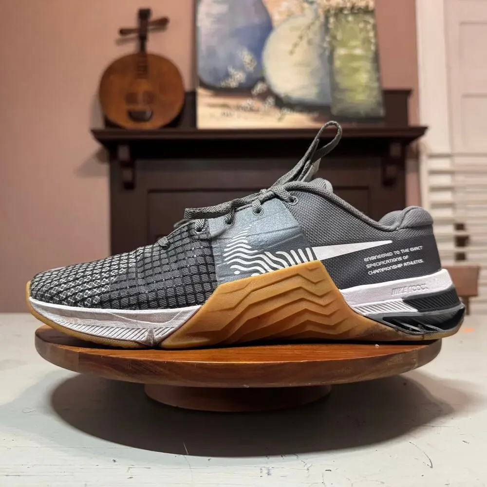 Nike Metcon 8 Smoke Grey Gum Mens Size 11.5 Sneaker Shoes DO9328-002